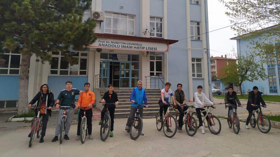 Okulumuz Öğrencileri Bisiklet Turu